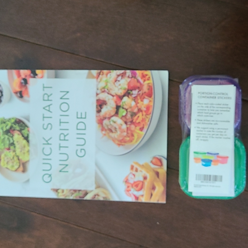 Beachbody Nutrition Guide and Portion containers